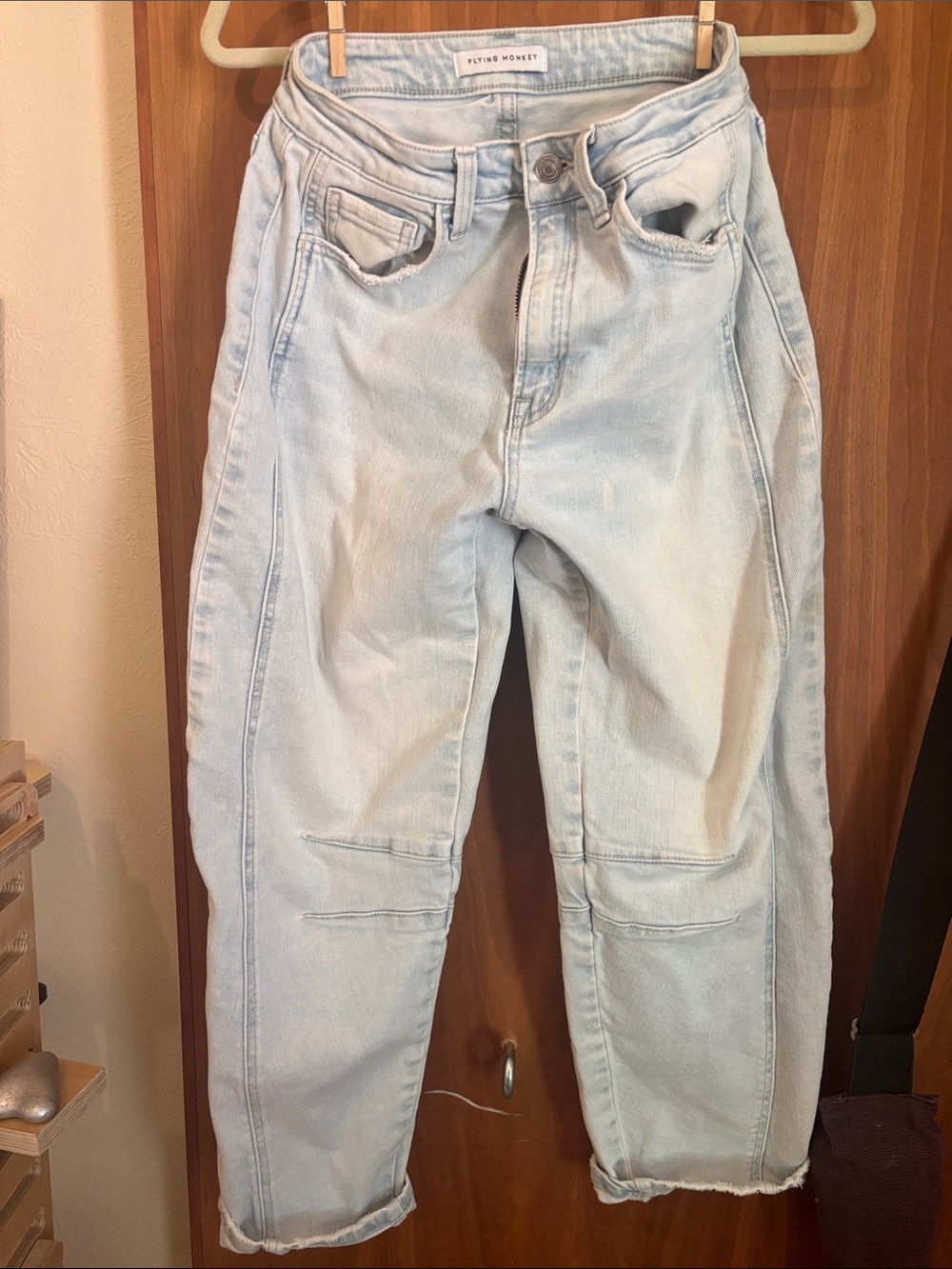 Flying Monkey women’s barrel  Jeans - distressed